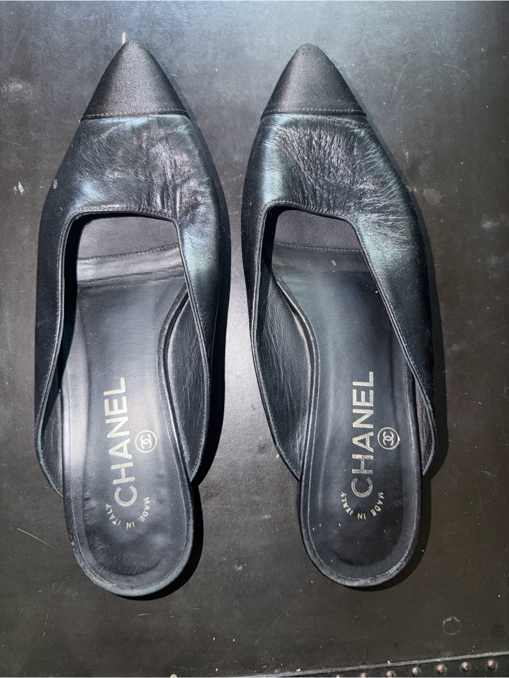CHANEL Black Pointed Leather Mules